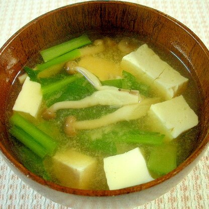 ☆しめじと豆腐、小松菜の味噌汁☆